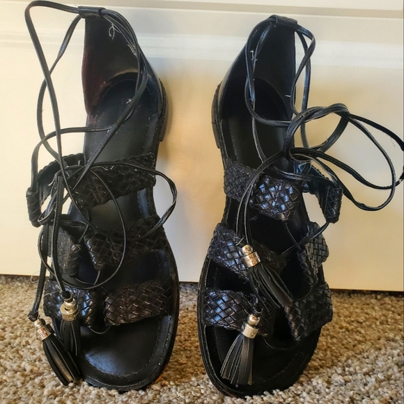 Michael Kors Black Gladiator Sandals - Picture 1 of 7